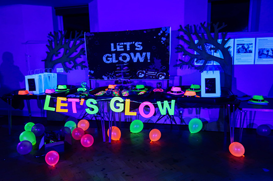 Kids UV Neon Glow Party